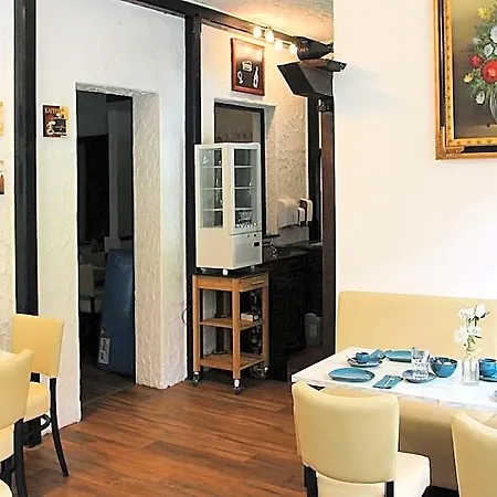 Haus Teufenbach 3* Бад-Нойенар-Арвайлер