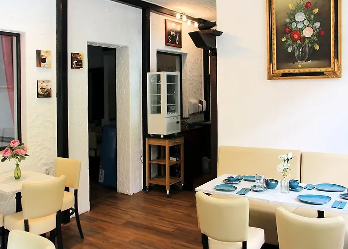 Haus Teufenbach 巴特诺因阿尔-阿尔韦勒